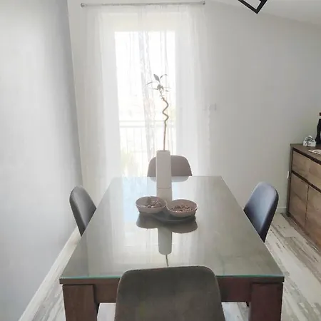 Apartment Jelena Podstrana